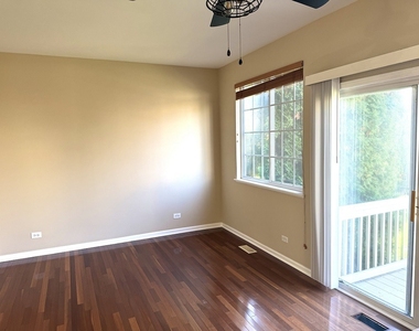 261 Evergreen Circle - Photo Thumbnail 7