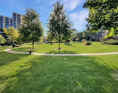 2201 S Stewart Avenue - Photo Thumbnail 20