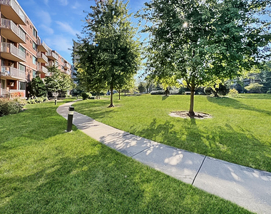 2201 S Stewart Avenue - Photo Thumbnail 19