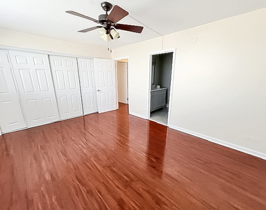 2201 S Stewart Avenue - Photo Thumbnail 8