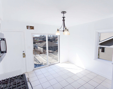 18324 Burnham Avenue - Photo Thumbnail 2