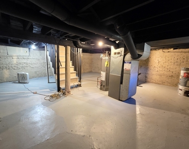 222 Mckinley Avenue - Photo Thumbnail 18
