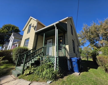 222 Mckinley Avenue - Photo Thumbnail 1