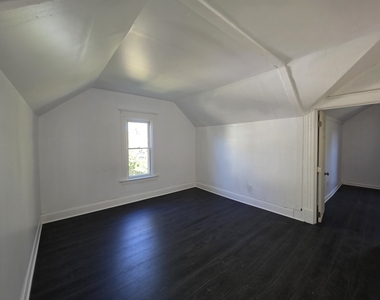 222 Mckinley Avenue - Photo Thumbnail 12