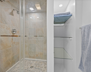 1419 W George Street - Photo Thumbnail 9
