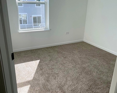 25639 W Wakefield Drive - Photo Thumbnail 15