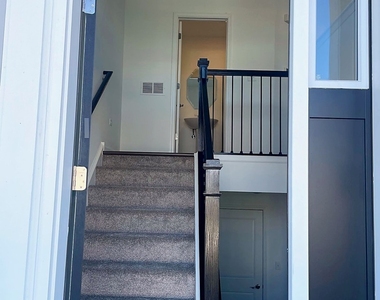 25639 W Wakefield Drive - Photo Thumbnail 2