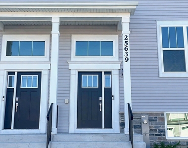 25639 W Wakefield Drive - Photo Thumbnail 1