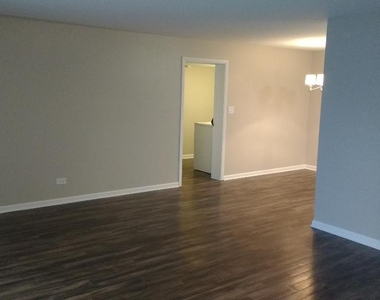 923 Shattuck Lane - Photo Thumbnail 7