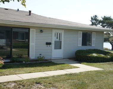 923 Shattuck Lane - Photo Thumbnail 1