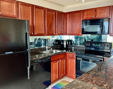 655 W Irving Park Road - Photo Thumbnail 10