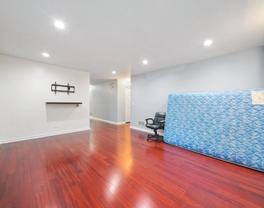 2003 N Jamestown Drive - Photo Thumbnail 4