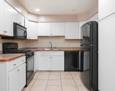 2003 N Jamestown Drive - Photo Thumbnail 6