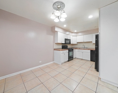 2003 N Jamestown Drive - Photo Thumbnail 7