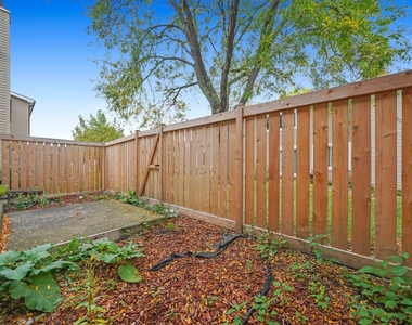2003 N Jamestown Drive - Photo Thumbnail 24