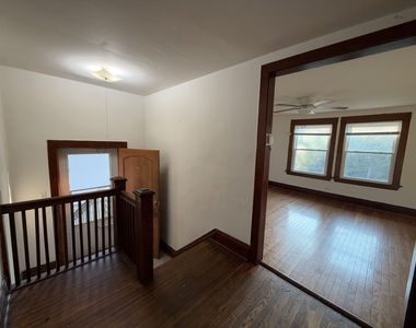 440 Ingalton Avenue - Photo Thumbnail 2