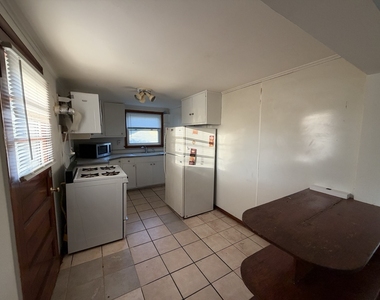 440 Ingalton Avenue - Photo Thumbnail 5