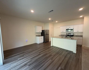 18618 Hunter William Way - Photo Thumbnail 4