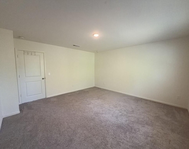 18618 Hunter William Way - Photo Thumbnail 10