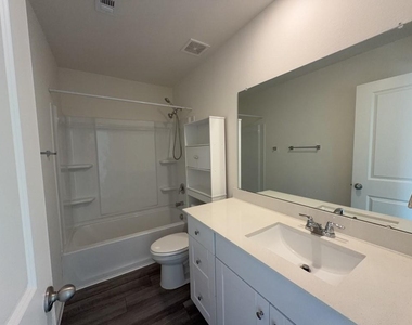 18618 Hunter William Way - Photo Thumbnail 16