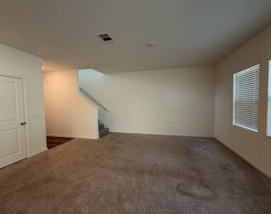18618 Hunter William Way - Photo Thumbnail 6