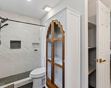 19013 Hammer Lane N - Photo Thumbnail 18
