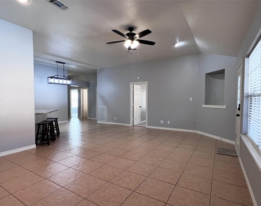 305 Scenic Brook Street - Photo Thumbnail 13