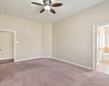 7302 Durango Creek Drive - Photo Thumbnail 19