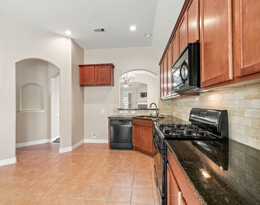 7302 Durango Creek Drive - Photo Thumbnail 6