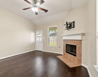 7302 Durango Creek Drive - Photo Thumbnail 12