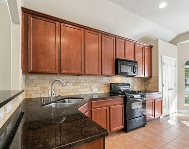 7302 Durango Creek Drive - Photo Thumbnail 5