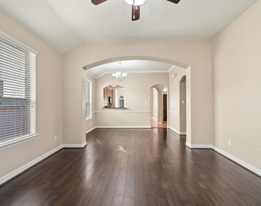 7302 Durango Creek Drive - Photo Thumbnail 15
