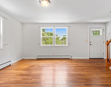 3 Maplewood - Photo Thumbnail 6