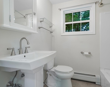 3 Maplewood - Photo Thumbnail 16