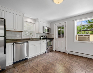 3 Maplewood - Photo Thumbnail 3
