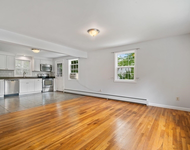 3 Maplewood - Photo Thumbnail 5