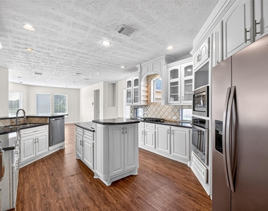 2578 Costa Mesa Circle - Photo Thumbnail 16