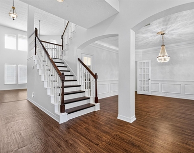 2578 Costa Mesa Circle - Photo Thumbnail 4