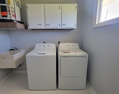 357 Westpark Road - Photo Thumbnail 20
