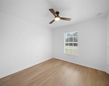715 Dudley Avenue S - Photo Thumbnail 18