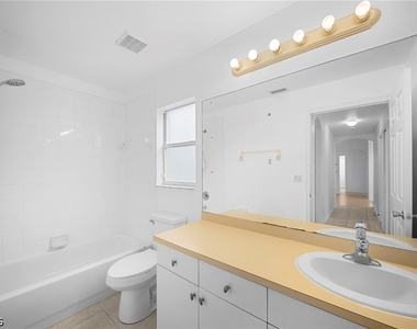 715 Dudley Avenue S - Photo Thumbnail 19