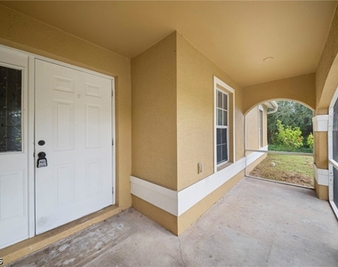 715 Dudley Avenue S - Photo Thumbnail 2