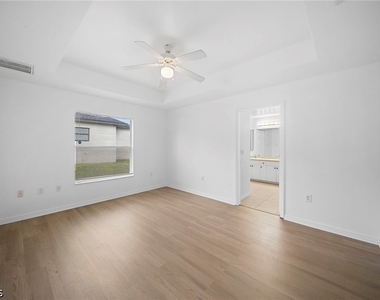 715 Dudley Avenue S - Photo Thumbnail 12
