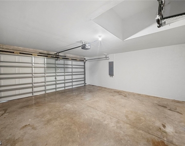 715 Dudley Avenue S - Photo Thumbnail 21