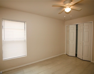 1321 Se 8th Place - Photo Thumbnail 14