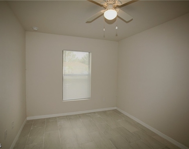 1321 Se 8th Place - Photo Thumbnail 12