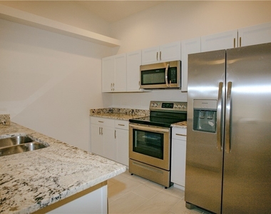1321 Se 8th Place - Photo Thumbnail 5