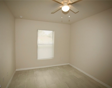1321 Se 8th Place - Photo Thumbnail 10