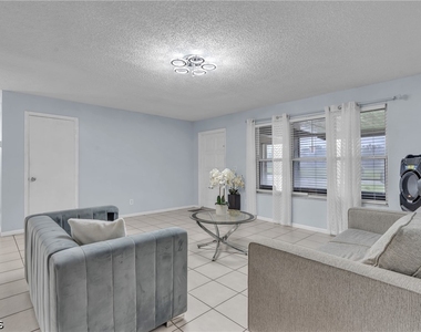 1618 Se 13th Street - Photo Thumbnail 8