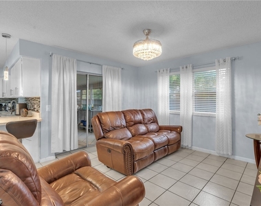 1618 Se 13th Street - Photo Thumbnail 14